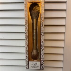 Vince Camuto Duo Face Brush